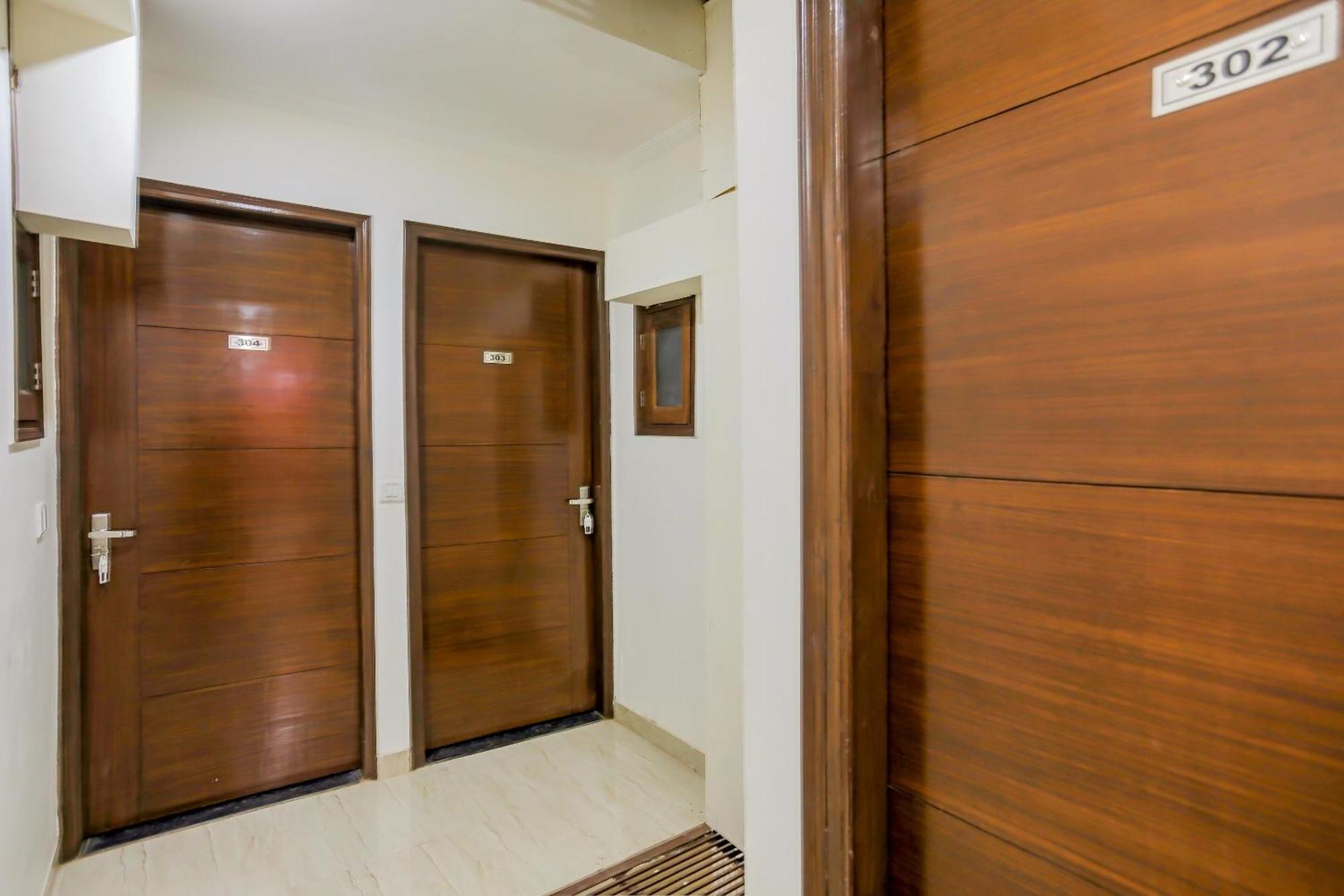 Hotel O Mahipalpur Extension Near Airport New Delhi Eksteriør billede